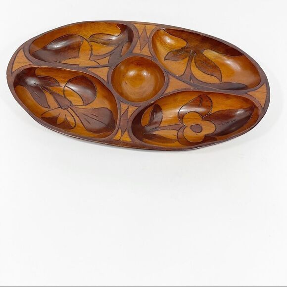 Hand carved wooden snack bowl with inlaid design - Picture 1 of 3